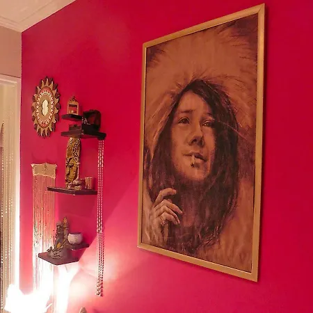 Apartment Rock Palace